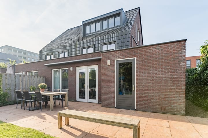 Foto 23 van Tjeerdsraklaan 13