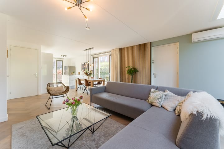 Foto 28 van Tjeerdsraklaan 13