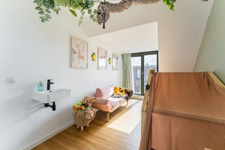 Foto 56 van Tjeerdsraklaan 13