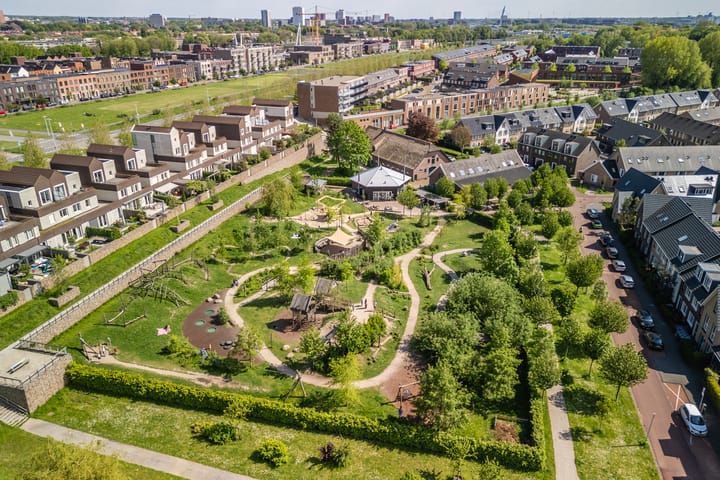 Foto 77 van Tjeerdsraklaan 13