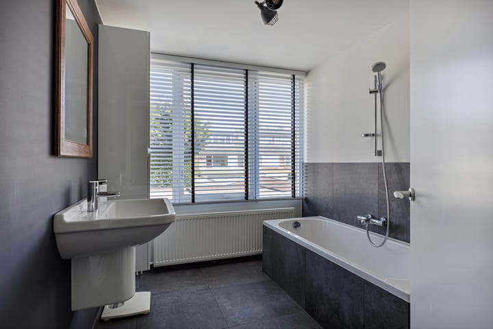 Photo 4 of van den Hummelstraat 26