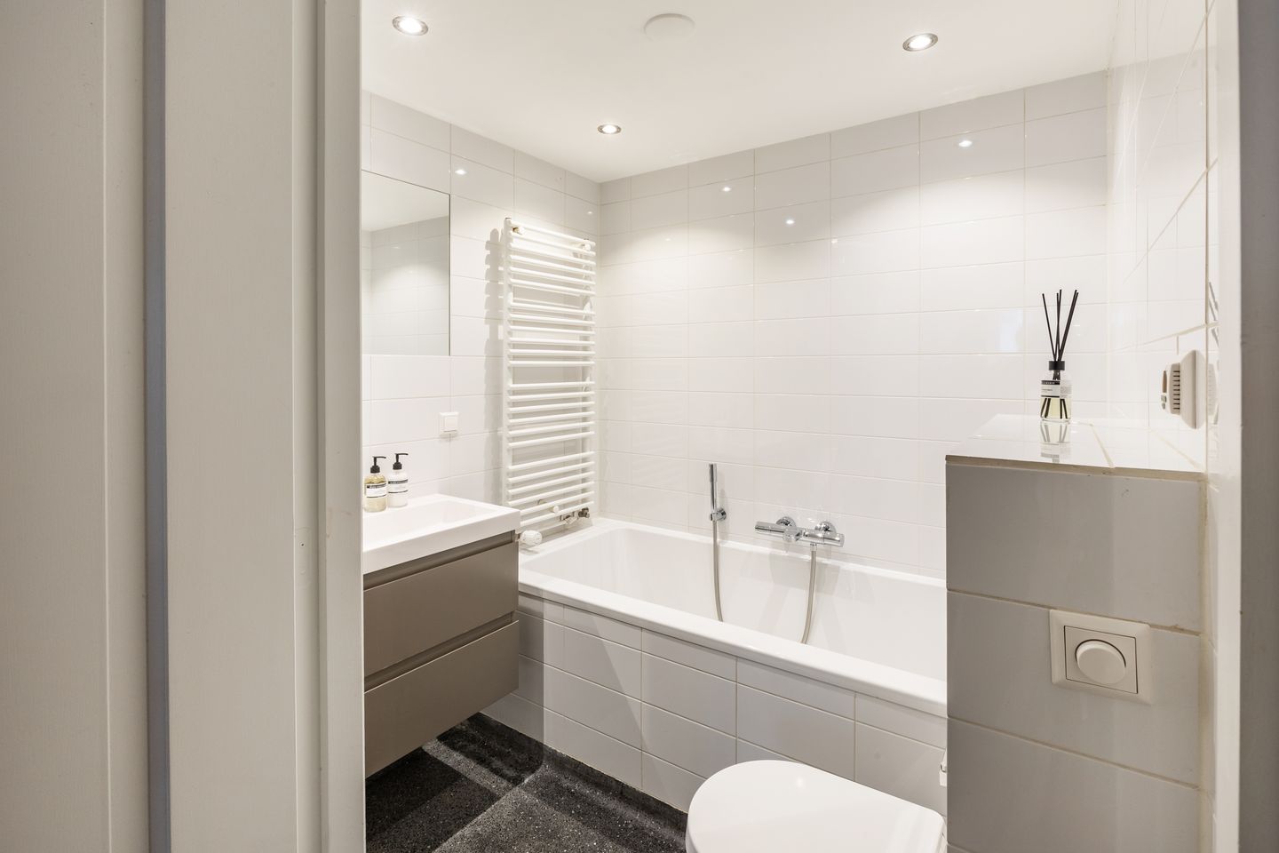 Foto 35 van Pieter Cornelisz. Hooftstraat 25-A