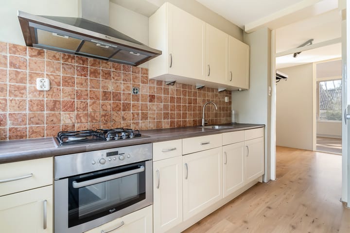 Foto 2 van Van Almondestraat 98