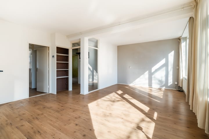 Foto 9 van Van Almondestraat 98