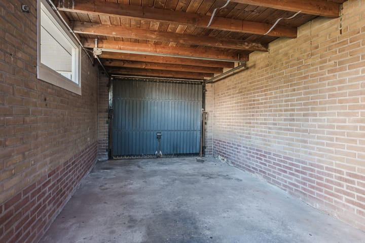 Photo 31 of Oudhuijzerweg 61