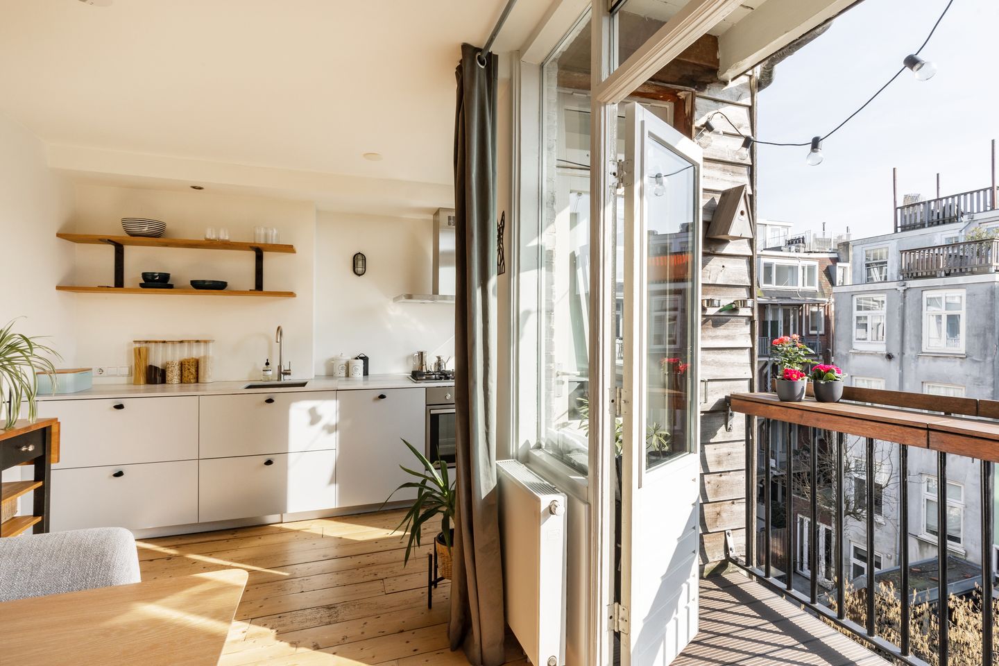 Foto 10 van Kanaalstraat 169-3