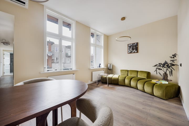 Photo 6 of Haarlemmerstraat 168-A