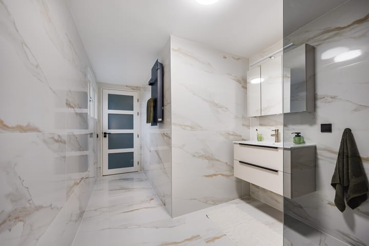 Photo 20 of Haarlemmerstraat 168-A