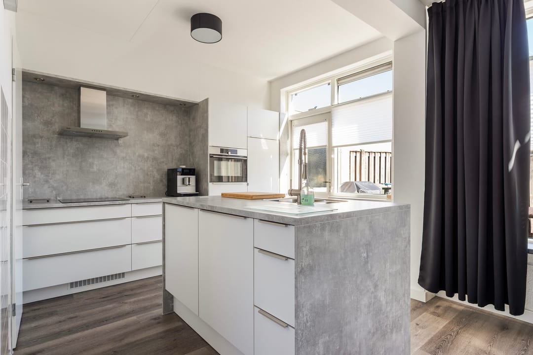 Foto 2 van Borg Ewsum 7