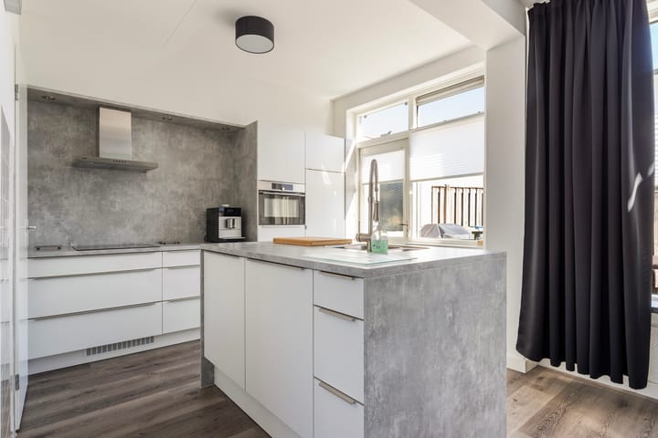 Foto 2 van Borg Ewsum 7