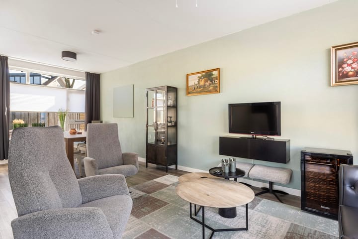 Foto 4 van Borg Ewsum 7