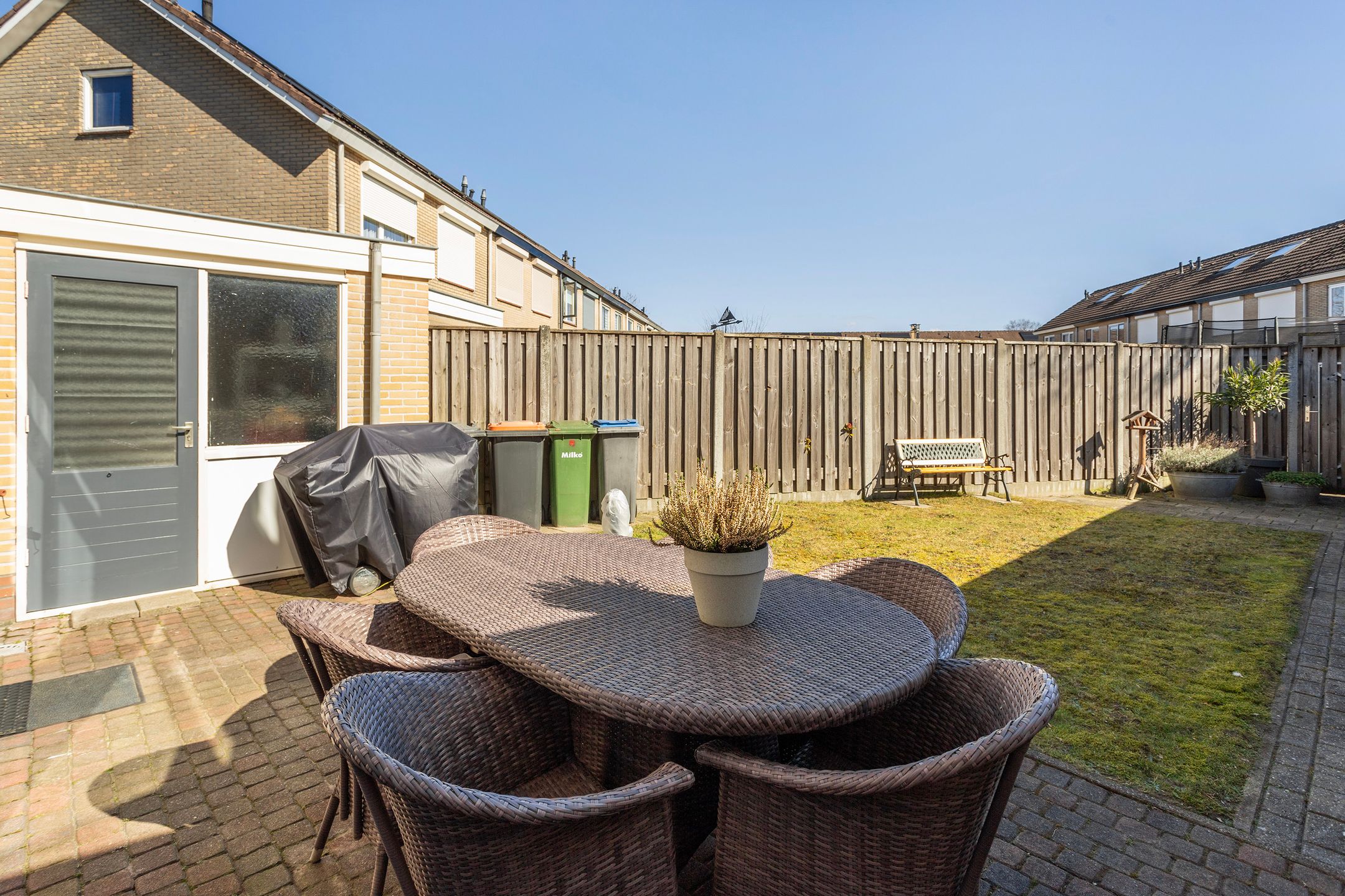 Foto 24 van Borg Ewsum 7