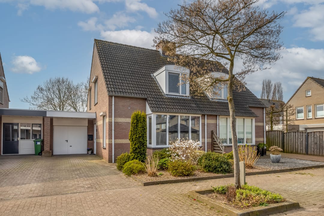 Foto 1 van Meester Kesselsstraat 6