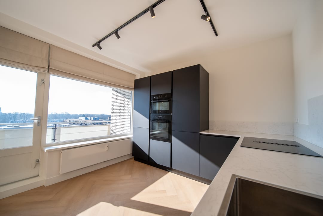 Photo 8 of Monseigneur van Steelaan 301