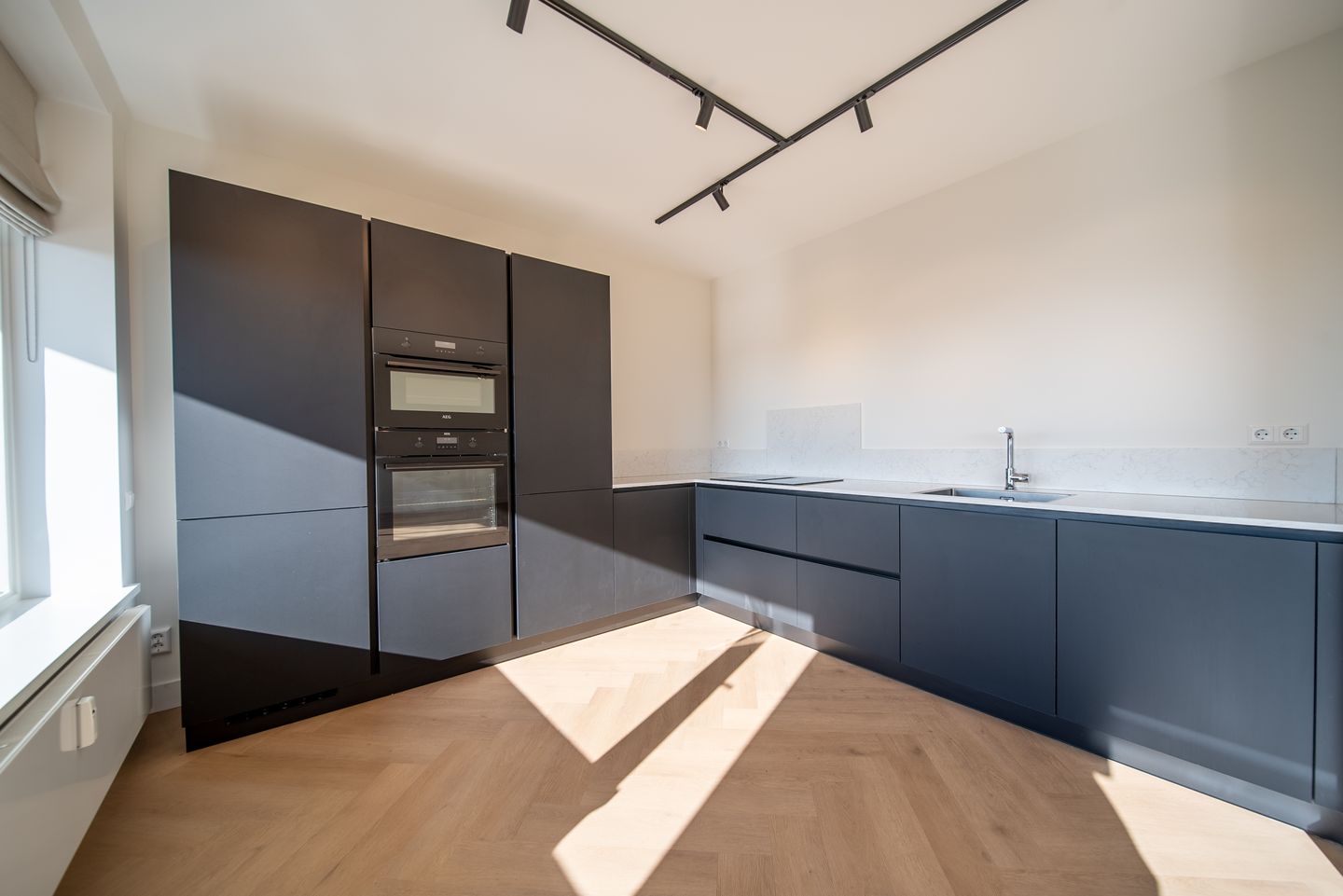 Photo 14 of Monseigneur van Steelaan 301