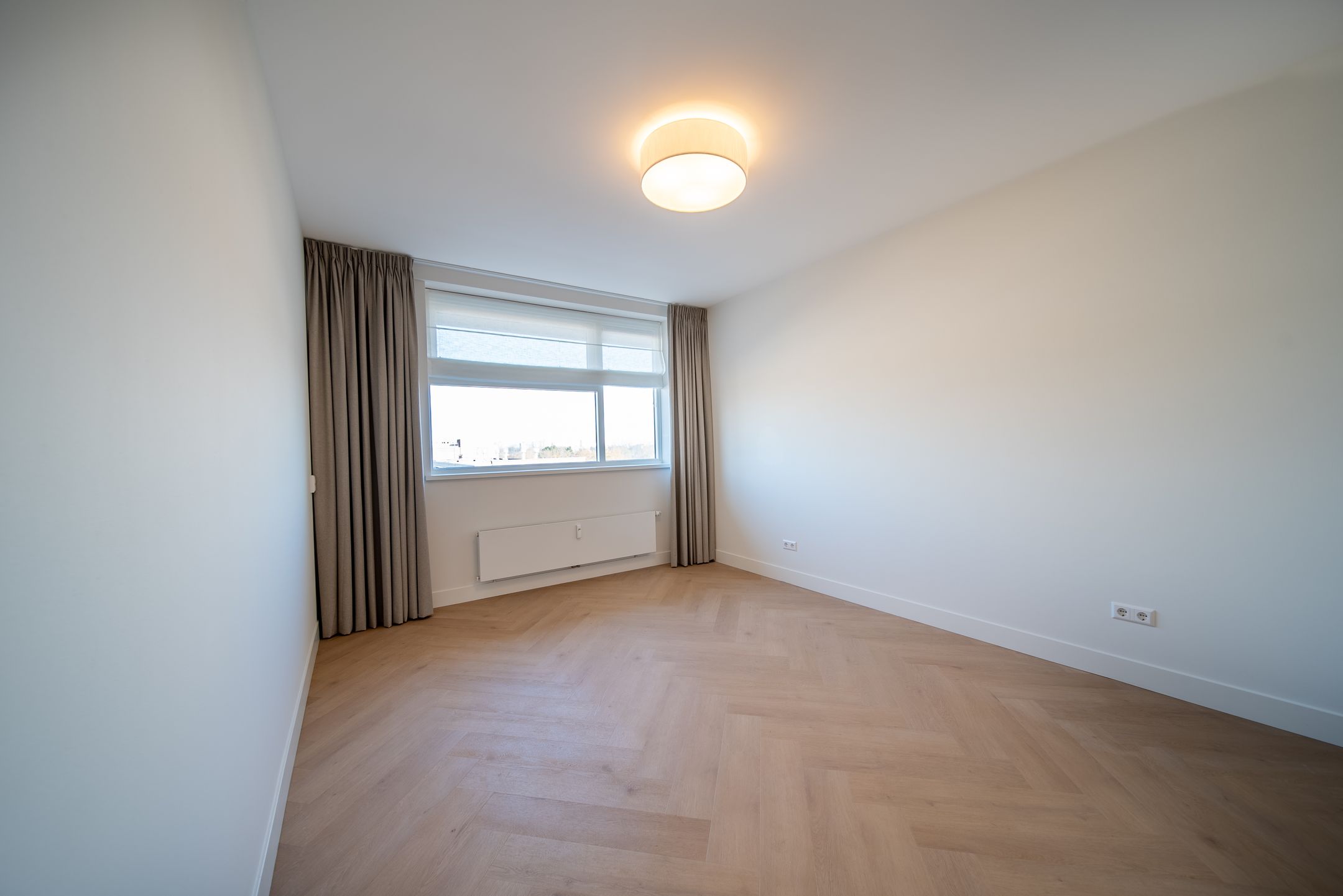 Photo 39 of Monseigneur van Steelaan 301