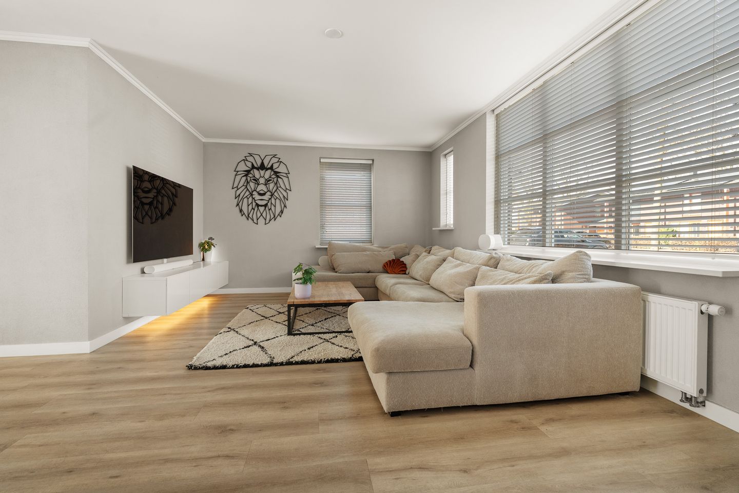 Foto 10 van Thijencamp 11