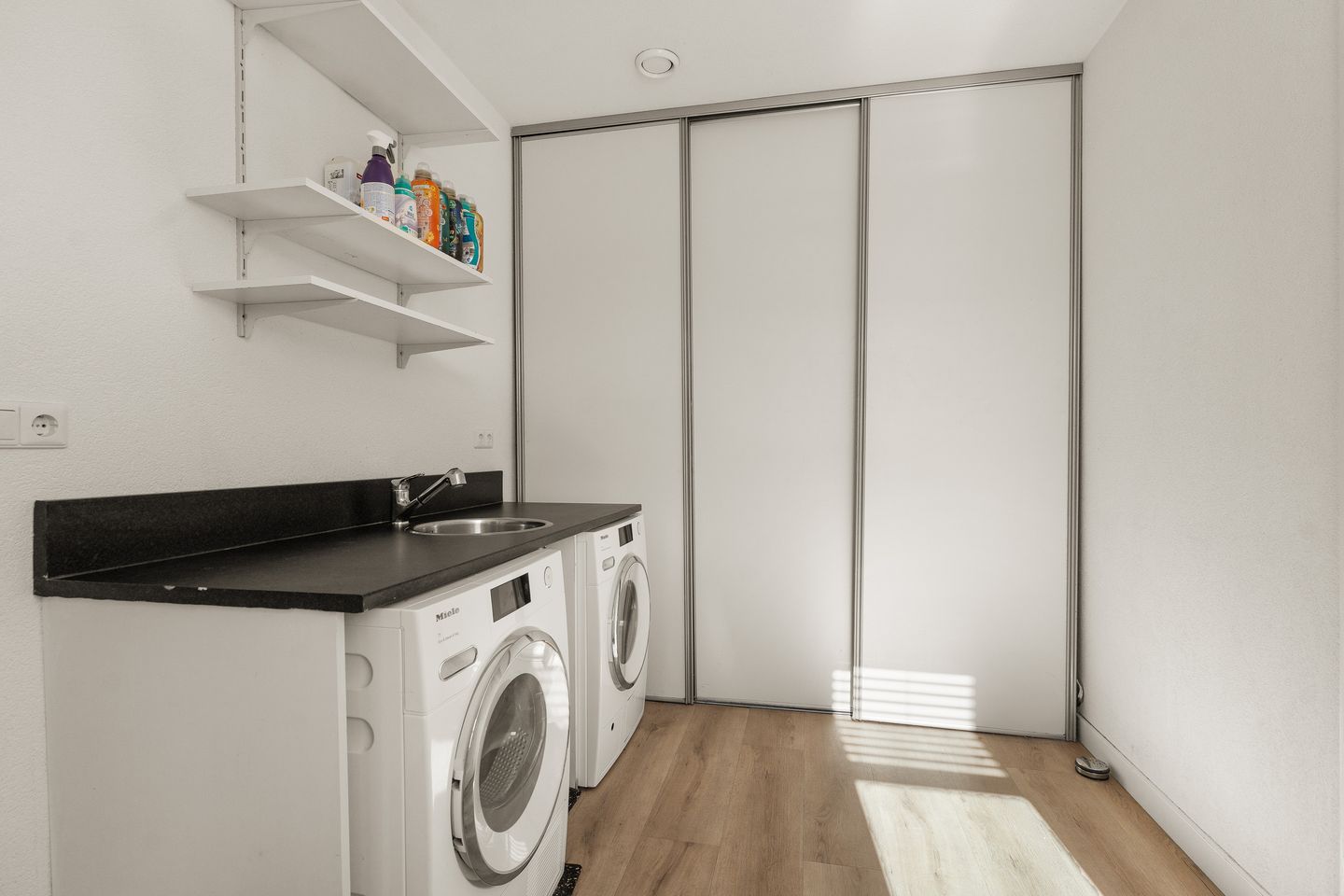 Foto 25 van Thijencamp 11