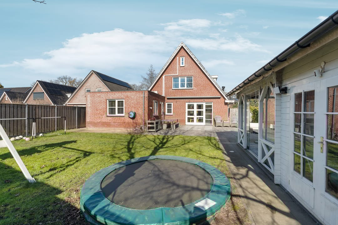 Foto 46 van Thijencamp 11