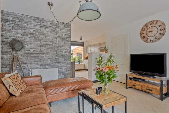 Photo 12 of Stadsbroek 87