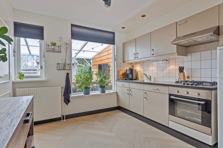 Photo 13 of Stadsbroek 87