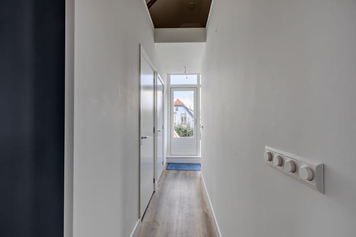 Foto 30 van Breelaan 18