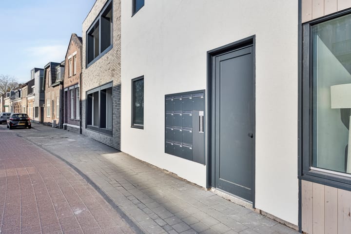 Foto 25 van Bredaseweg 38-G