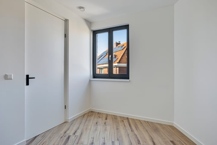 Foto 13 van Bredaseweg 38-G