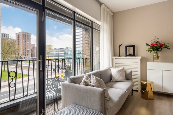 Foto 2 van Rochussenstraat 137-C