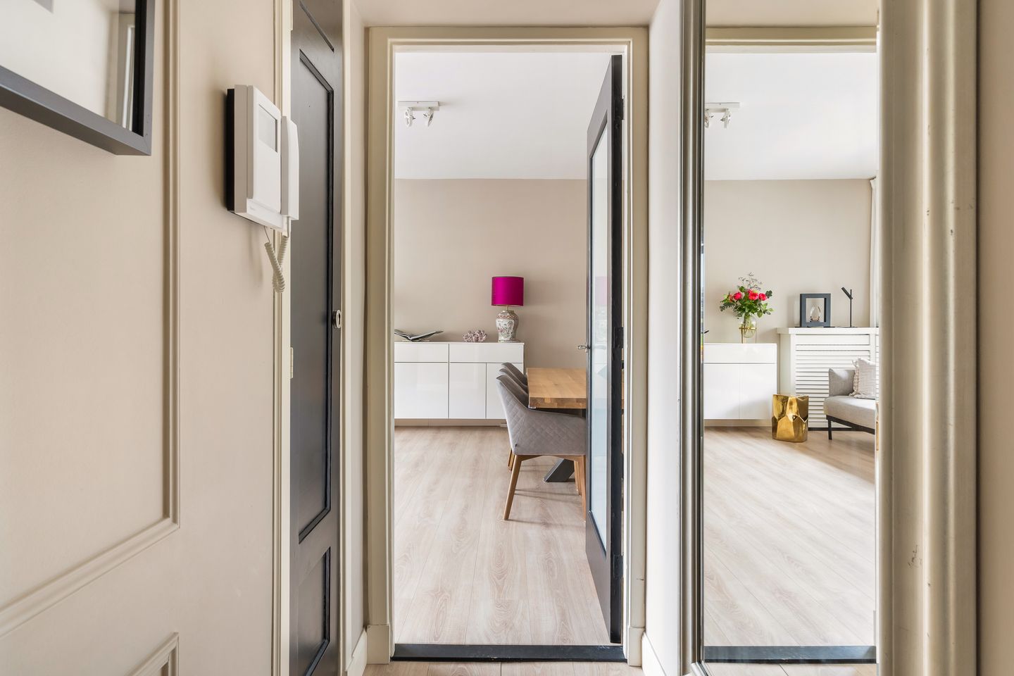 Photo 5 of Rochussenstraat 137-C