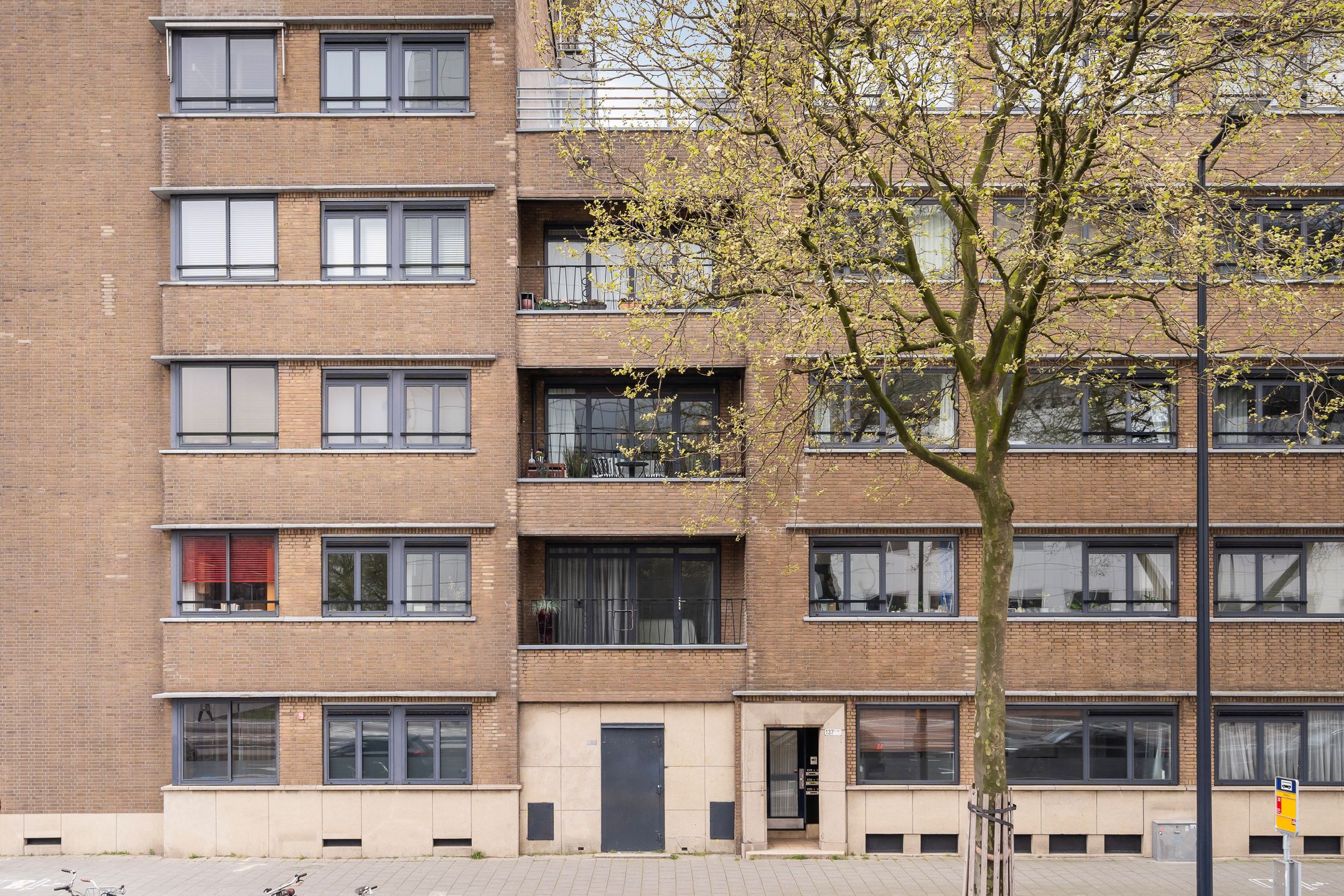 Photo 45 of Rochussenstraat 137-C