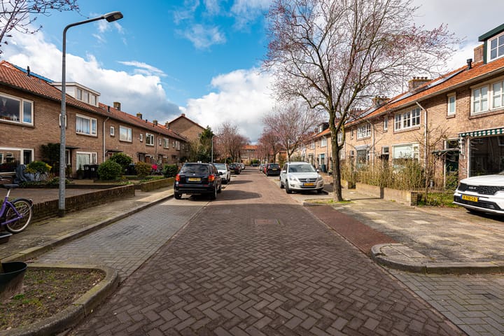 Photo 32 of Vennecoolstraat 13