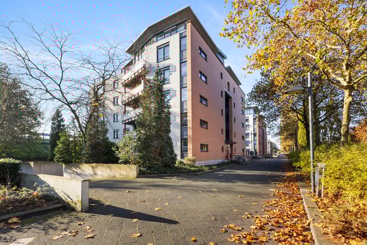 Photo 3 of Valkenaerhof 60