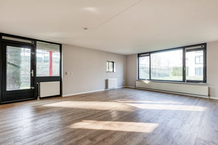 Foto 8 van Valkenaerhof 60