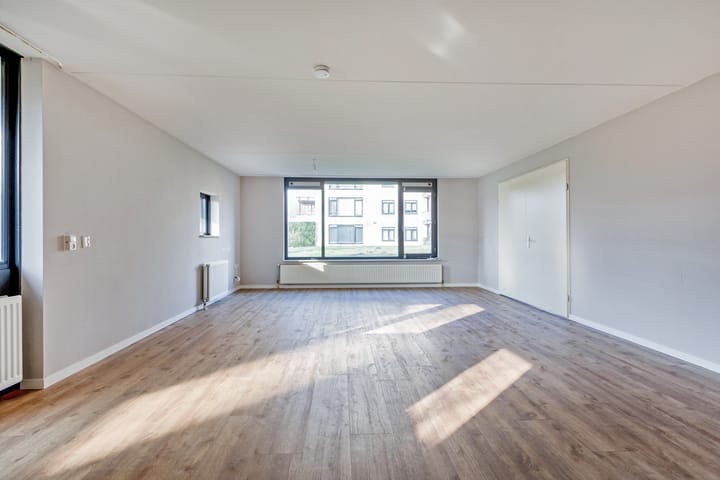 Foto 15 van Valkenaerhof 60