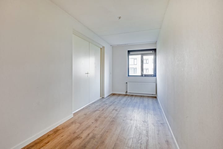 Foto 16 van Valkenaerhof 60