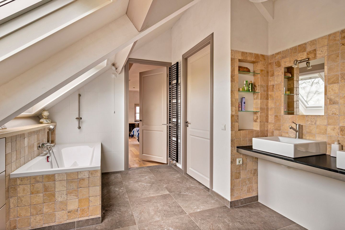 Photo 29 of Vaarselstraat 95