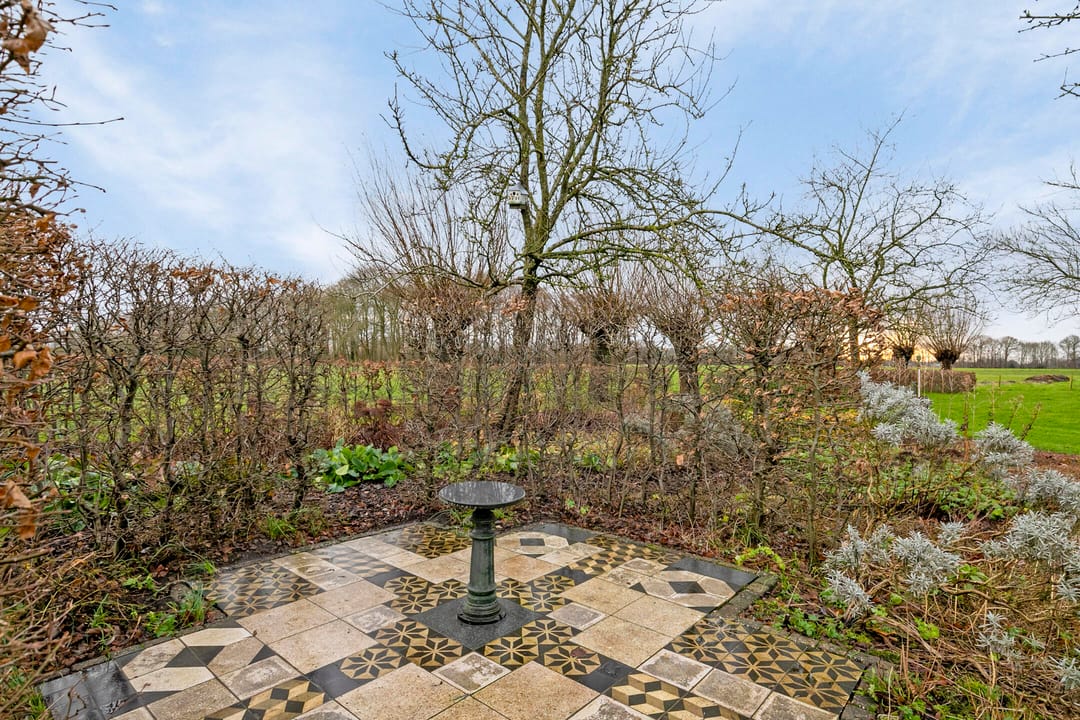 Photo 61 of Vaarselstraat 95