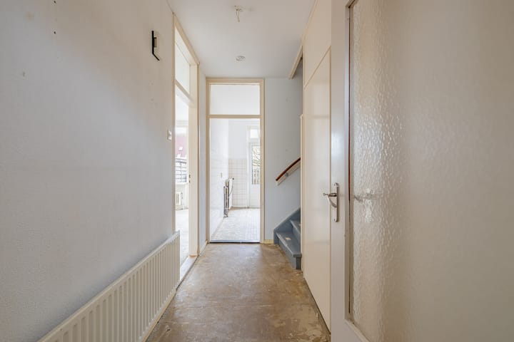 Foto 6 van Dolfijnstraat 47