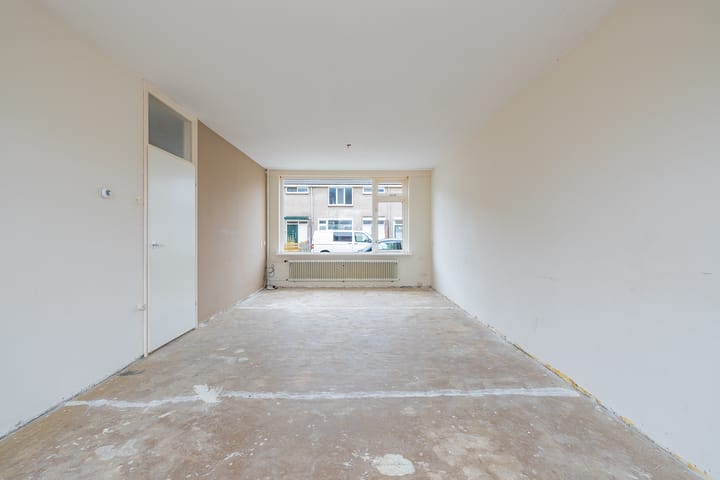 Foto 8 van Dolfijnstraat 47