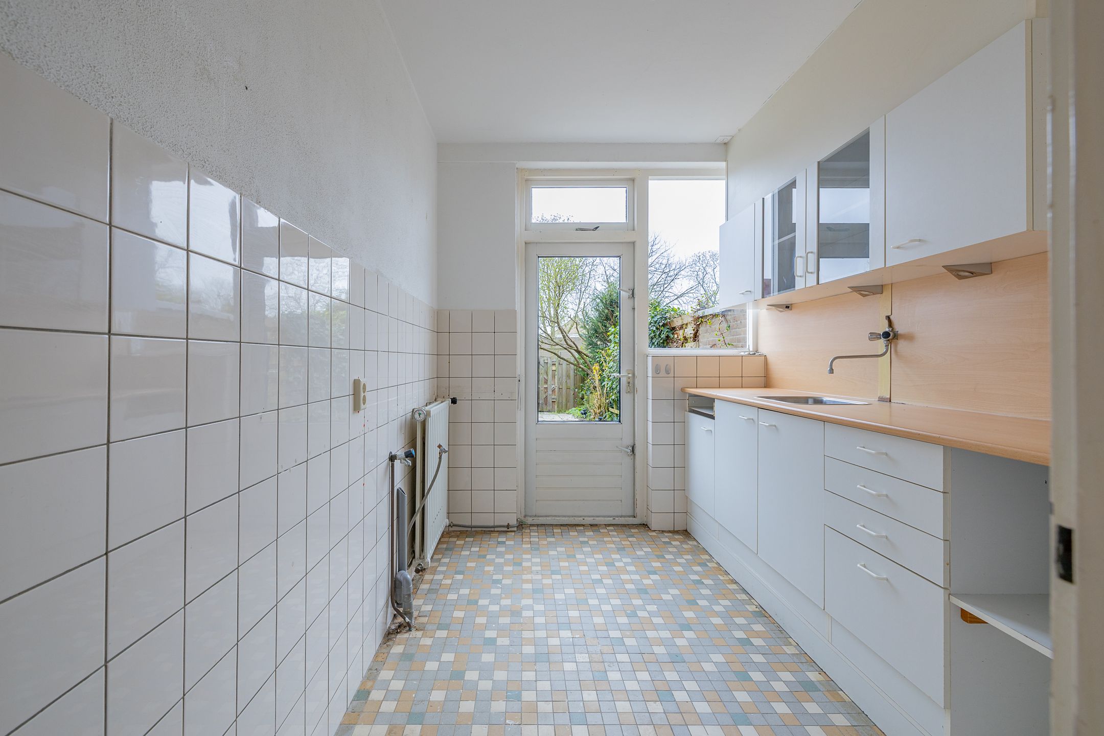 Foto 12 van Dolfijnstraat 47