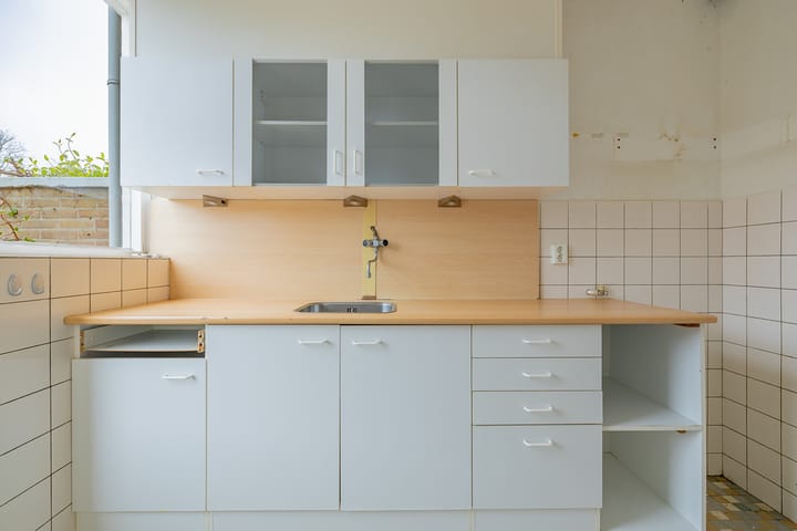 Foto 13 van Dolfijnstraat 47