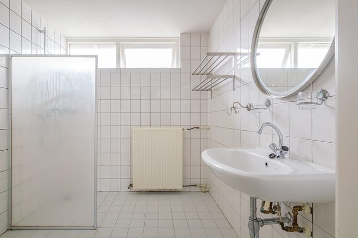 Foto 27 van Dolfijnstraat 47