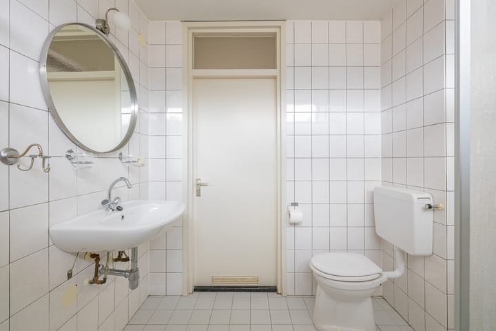 Foto 28 van Dolfijnstraat 47