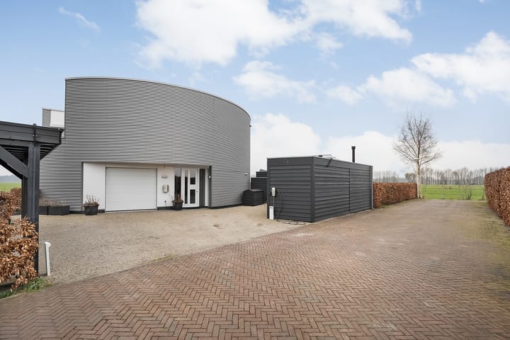 Photo 64 of Nieuwe Erf 22