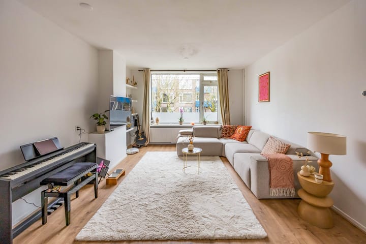 Photo 11 of Couperusstraat 121