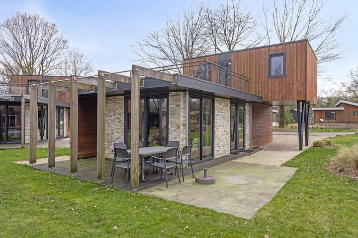 Foto 25 van van Haestrechtstraat 24-280