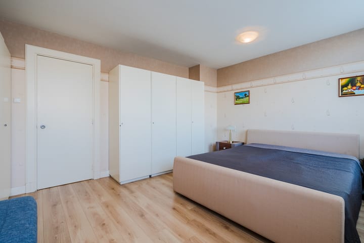 Photo 4 of Kennedyboulevard 636