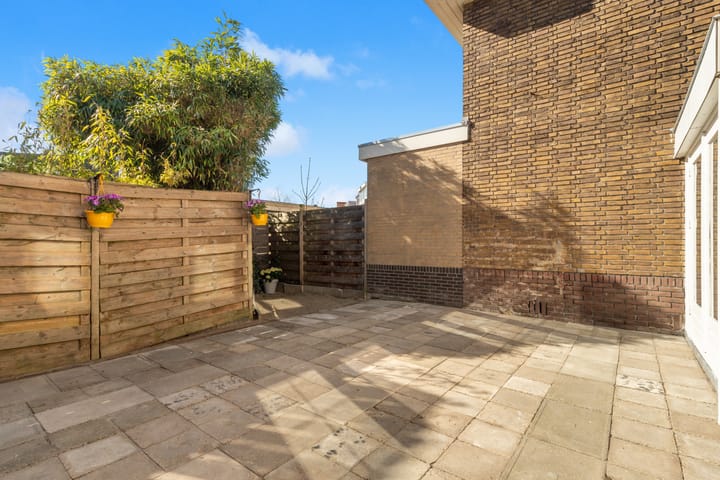 Photo 28 of Strick van Linschotenstraat 2