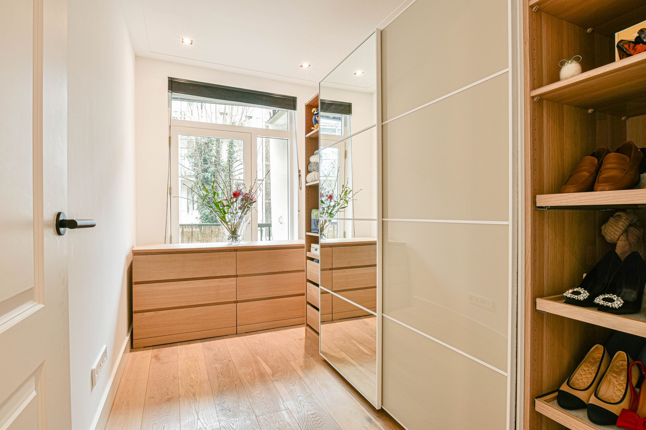 Photo 18 of Borneostraat 10-A1